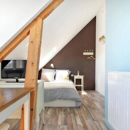 Les D'emilie Apartment Melesse